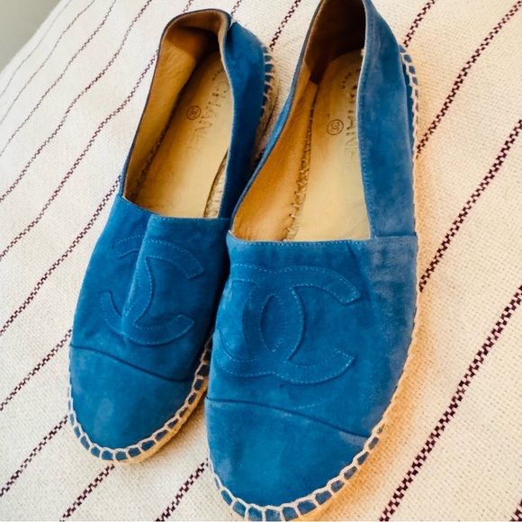 CHANEL blue suede logo espadrillea - Picture 5 of 13